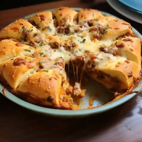 Italian Crescent Casserole - Life with Susan Crescent Casserole, Crescent Roll Recipes Dinner, Crescent Roll Casserole, Crescent Bake, Bbq Baby Back Ribs, Crescent Roll Recipes, Cheesy Bread, Cauliflower Pizza, Crescent Roll Dough