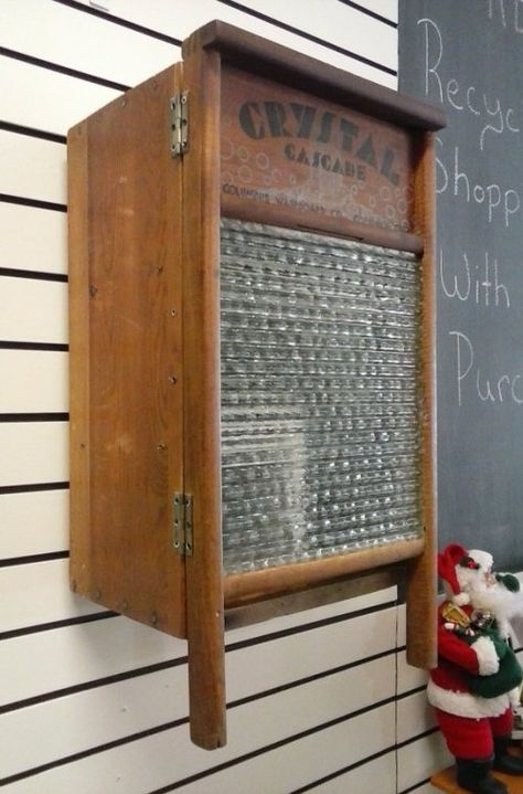 Primitive Laundry Rooms, Glass Washboard, Rustic Storage Cabinets, Koti Diy, Primitive Bathrooms, Room Storage Diy, Hanging Cabinet, Prim Decor, Rustic Storage