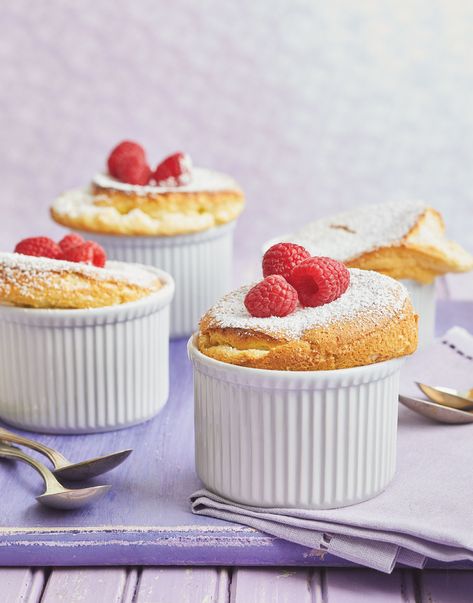 Vanilla Souffle Recipes, Vanilla Souffle, Butter Cake Bars, Mini Peach Pies, Chocolate Tres Leches Cake, Chocolate Chiffon Cake, Souffle Recipes, Gooey Butter Cake, Chewy Brownies