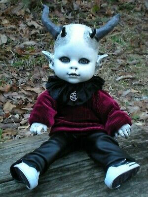 Ooak HANDMADE handpainted CREEPY BABY HOBGOBLIN evil IMP demon SPRITE witchy... Imp Demon, Baby Doll Art, Diy Halloween Doll, Diy Halloween Art, Halloween Comics, Horror Villians, Creepy Doll Halloween, Horror Crafts, Creepy Baby Dolls