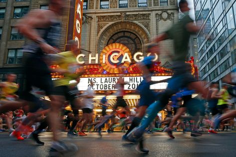 Tokyo Marathon, Marathon Tips, Chicago History Museum, Chicago Marathon, Mother Runner, Race Party, Chicago Hotels, Michigan Avenue, Grant Park