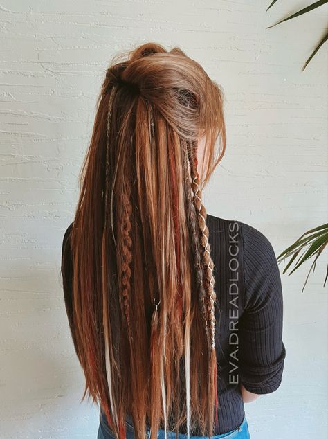 #dreadstyles #boxbraids #syntheticdreads #bohohair #bohohairstyle #syntheticextensions #gypsyhair #bohobraids #bohodreads #dreadedgirls #girlwithdreads #hairextensions #redhair #purplehair #braidstyles #dreadextensions #hairaccessories #дредыкиев #дедреды #дедредыкиев #косичкикиев #косыкиев #дредолоконыкиев #дредокудрикиев #боксерскиекосички#афронаращиваниекиев Viking Hair Dreadlocks, Partial Dreads Placement Short Hair, Peekaboo Dreadlocks, Partial Braids, Half Head Dreadlocks, Peekaboo Dreads, Dreads Underneath Hair, Partial Dreads Placement, Hair Wrap Designs