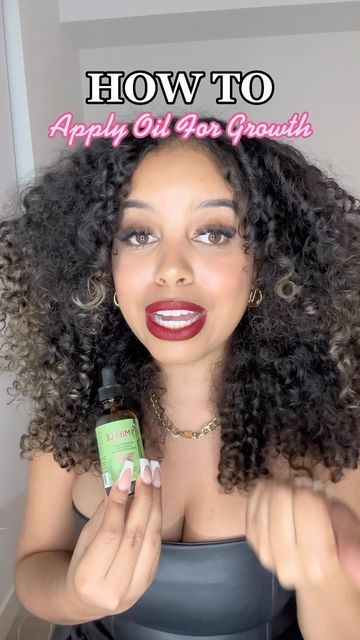 Daviana | Miami Based Creator on Instagram: "It’s true rosemary is scientifically proven to grow the hair✅ And the way you apply it DOES MATTER 🤝🏽🔑 *Most are sold out in store but I linked the oil under “best hair oils”in my Amazon store front, where it’s still in stock❗️* • Brand shown⬇️ @mielleorganics • #howto #mielleorganics #mielle #rosemaryoil #hairtutorial #hairgrowth #hairgrowthtips #naturalhair #curlyhair #longhair #longhairtips #hairoil #haircare #haircaretips #targetfinds #amazonfi Mielle Hair Growth Oil Before And After, Mielle Hair Oil Before And After, Rosemary Oil Mielle, Millie Hair Growth Oil, Does Rosemary Grow Hair, How To Grow Front Hair Faster, Mielle Rosemary Mint Oil Hair Growth, How To Use Mielle Rosemary Mint Oil, How To Apply Hair Oil