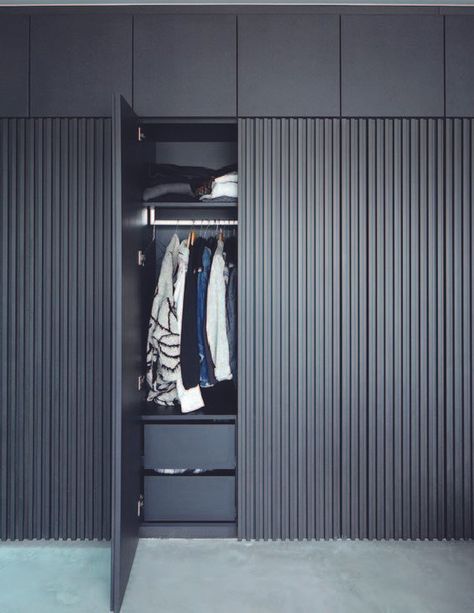 Bedroom Cupboards, Wardrobe Door Designs, Wardrobe Interior Design, Wardrobe Room, Wall Closet, Bedroom Closet Design, Wardrobe Design Bedroom, Bedroom Bed Design, Cupboard Design