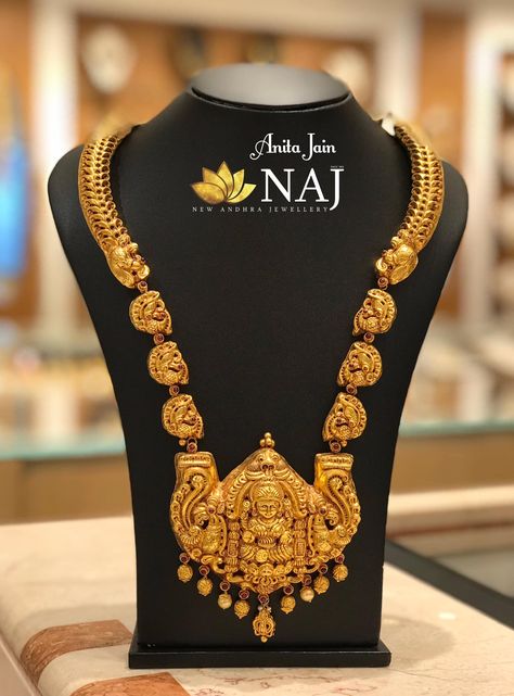 Traditional Haaram - Lakshmi peacock Haaram in deep nakshi work....Call or Whatsapp us on 9032041323 or email to mynaj@najindia.com... Available Only @ Naj Jewellery, Nellore.#TANAUSA, #TeluguUSA Available Only @ NAJ Naj Jewellery, Gold Antique Jewellery, Temple Jewelery, Mango Haram, Long Haram, Gold Temple Jewellery, Antique Gold Jewelry Indian, Temple Jewelry, Antique Jewellery Designs