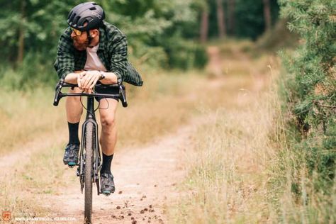 Gravel Bike Outfit, Adventure Bike Cycling, Gravel Bike Bicycles, Cycling Aesthetic, Gravel Biking, Gravel Cycling, Bike Outfits, Gravel Bikes, Sporty Girl