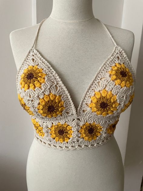 Sunflower Lover Crochet Tank Top Knitted Handmade Crop Top - Etsy Tops Tejidos A Crochet, Boho Bra, Handmade Bra, Crop Top Pattern, Mode Crochet, Crochet Bralette, Floral Bra, Womens Halter Tops, Crochet Sunflower