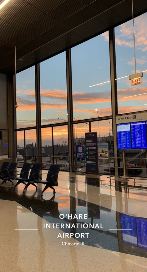 Airport Snapchat, Snapchat Night, O'hare International Airport, Chicago Airport, Snap Pics, Travel Aesthetics, Airport Aesthetic, Travel Vibes, 2025 Vision