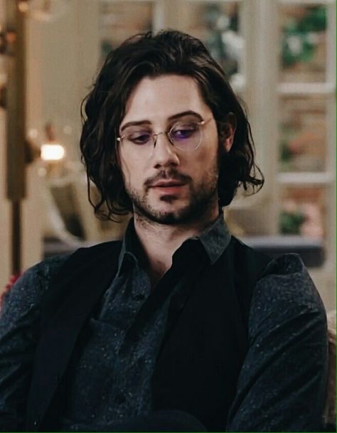 Portrait Themes, Eliot The Magicians, The Magicians Characters, Hale Appleman, Eliot Waugh, George Blagden, Comfort Movies, Character Portrait, Ladybug Movie