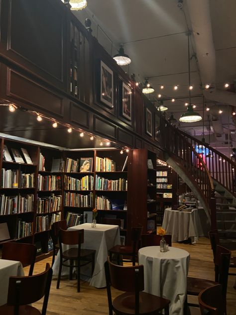 taylor swift, all too well Nyc Aesthetic Bookshop, All Too Well Bookstore, New York Cafe Aesthetic, Nyc Cafe Aesthetic, New York Taylor Swift, Taylor Swift New York, Bookshop Café, Fall Nyc, Cosy Cafe