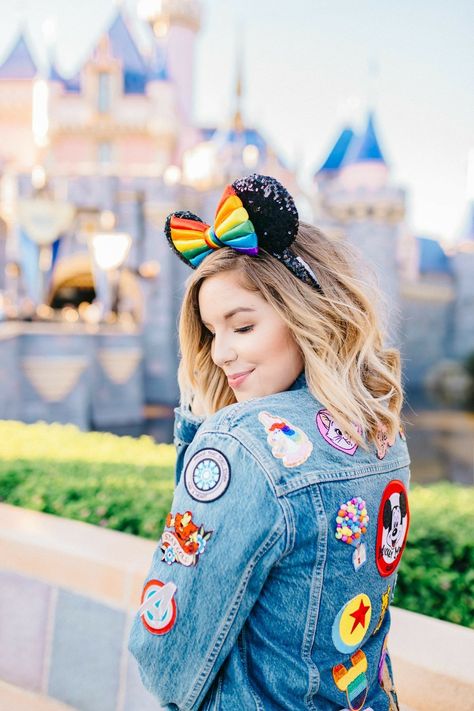 Disney Outfits Women, Cute Disney Outfits, Disney Photo Ideas, Disney Jacket, Patch Jacket, Disney World Outfits, Disneyland Outfits, Disney Patches, Diy Disney