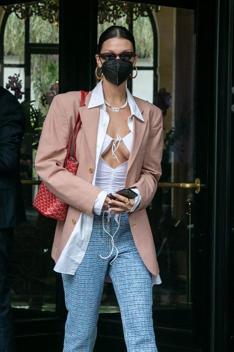 London Look, Bella Hadid Outfits, Goyard Bag, Huntington Whiteley, Rosie Huntington Whiteley, British Vogue, Heritage Brands, Bella Hadid, Linen Clothes