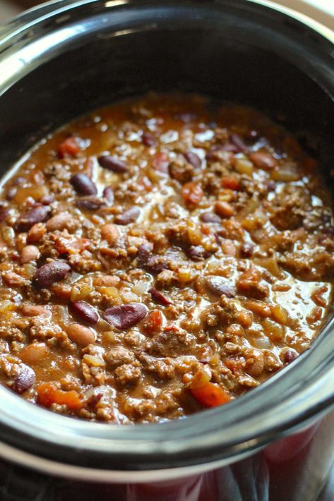 The Pioneer Woman’s Chili | 12 Tomatoes Pioneer Woman’s Chili Recipe, Urban Cowgirl Texas Chili, Pioneer Woman Chili Recipe, Chili Pioneer Woman, Chili Meals, Chili Recipe Pioneer Woman, Pioneer Woman Chili, Crockpot Sides, Hamburg Recipes