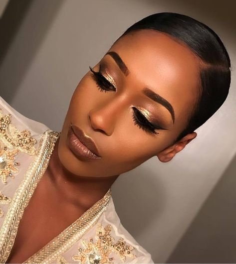 Makeup for black women  WWW.SOFYDECOR.COM Uplift the Culture With Us! TShirts, Accessories & HomeDecor designed by Artists Eye Makeup Glitter, Make Up Gold, Mekap Mata, Nails Brown, High Shine Lip Gloss, Powder Contour, Smink Inspiration, Braut Make-up, Super Nails