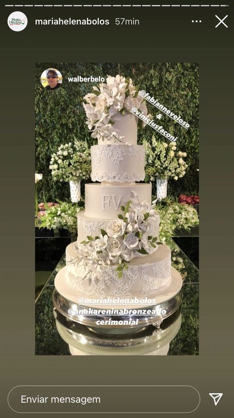 Wedding Cake 5 Tier, Wedding Cake Big, Wedding Cake Elegant Classy, 6 Tier Wedding Cakes, 5 Tier Wedding Cake, Classy Wedding Cakes, 5 Tier Wedding Cakes, Wedding Cake Simple Elegant, Fancy Wedding Cakes