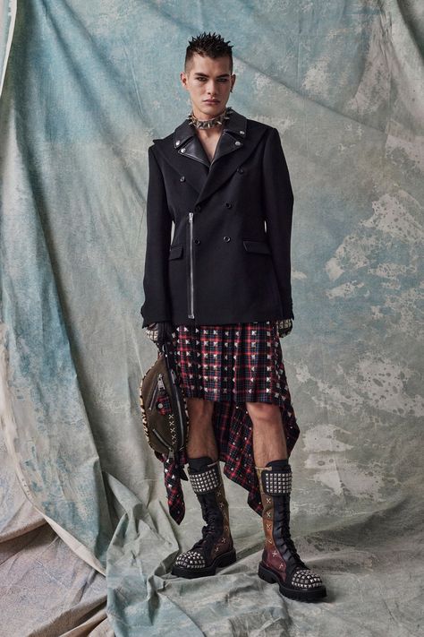 Pre Fall 2023, Goth Guys, Punk Looks, Estilo Punk, Punk Outfits, Menswear Collection, Fall 2023, Pre Fall, Punk Fashion