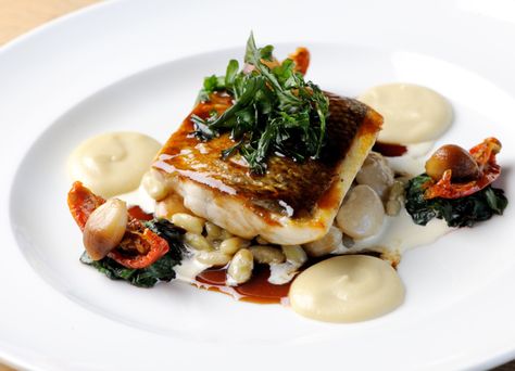 Sea bass with Jerusalem artichoke purée, roasted garlic and red wine Braised Oxtail, Chestnut Mushrooms, Fish Supper, Sea Bass Recipes, Great British Chefs, Artichoke Recipes, Sea Bass, Fish Dishes, Roasted Garlic