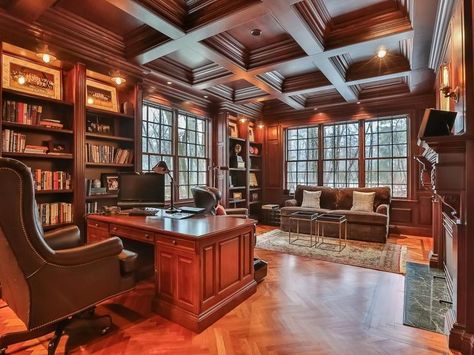 Wood Ceiling Bedroom, Renovated Colonial, Colonial Office, Luxurious Home Office, Luxury Things, Casa Disney, Home Library Design, Luxury Office, Home Libraries