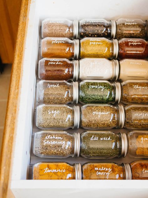 My easy, efficient, and attractive DIY system for storing, labeling, and sorting 80-plus spice bottles, jars, tubs, and tins in kitchen drawers. Kitchen Reorganization, Garden Betty, Organizing Pantry, Spices Photography, Spice Organization Drawer, Pantry Organization Ideas, Pantry Organisation, Diy Organizer, Rental Kitchen