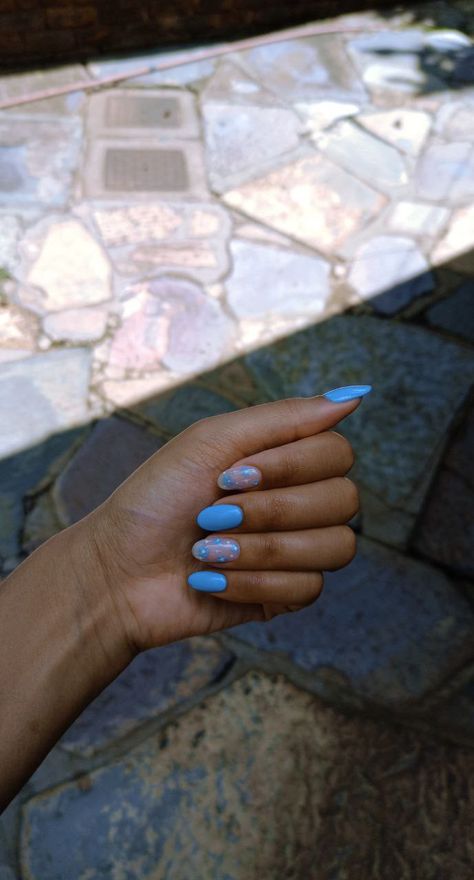 Long, jel, blue, flowers Baby Blue Flower Nails, Blue Flower Acrylic Nails, Dusty Blue Nails, Ice Blue Nails, Blue Flower Nails, Periwinkle Nails, Nails 23, Blue Chrome Nails, Bright Nail Designs