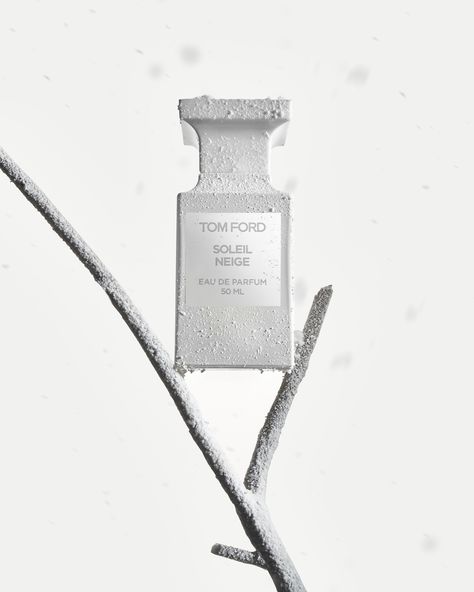 Snow Product Photography, Winter Product Photography, Shampoo Packaging, Tom Ford Perfume, Product Photography Studio, Winter Fragrance, Holiday Fragrance, Perfume Photography, Fragrance Bottle