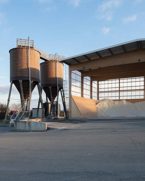 GOFFART POLOMÉ ARCHITECTES, Reservoir A, Antoine Richez · Salt Warehouse · Divisare Salt Storage, Industrial Architecture, Keep The Lights On, Modern Barn, Rural Area, Photo Essay, Structural Engineering, Contemporary Architecture, Bushcraft