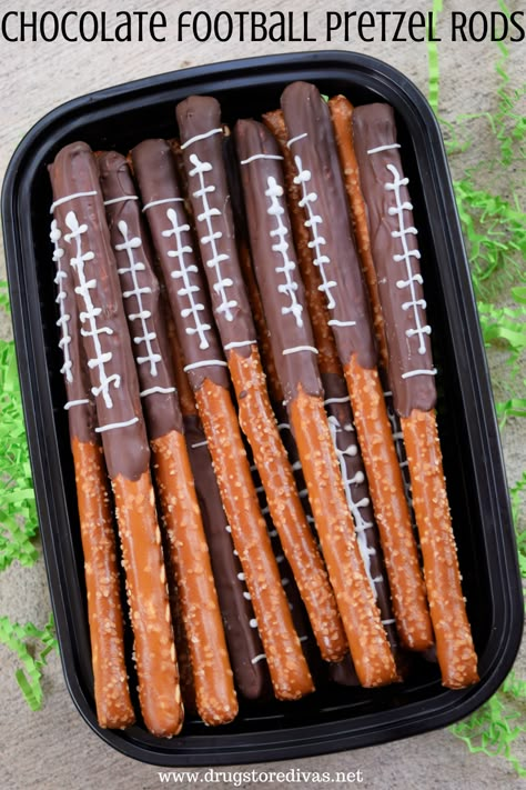 Football Birthday Treats For School, Football Themed Pretzel Rods, Football Caramel Apples, Ohio State Food Ideas Football Parties, Football Themed Finger Foods, Football Chocolate Covered Pretzels, Chiefs Appetizer, Super Bowl Snacks For Kids, Football Food Ideas Desserts