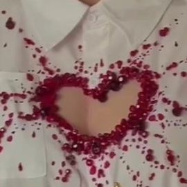 Sewing Idea 💡 on Instagram: "@thisartperson DIY cut out heart shirt ( Plz DM for credits or removal ) ---------- 🤜 Tag a friend 🔔 Turn Post Notification On * Follow our and tag us in your next picture for a chance to be shared! Thank you ! 💛 . . . #sewing #sewingproject #sewinglove #sewingpattern #sewingpatterns #sewingmachine #sewingprojects #sewingfun #sewingaddict #sewingtutorial #sewingclasses #sewingroom #sewinginspiration #sewinglife #sewinglovers #sewingisfun #sewingtime #sewingismyt Heart Cut Out, Heart Shirt, Tag A Friend, Sewing Room, Sewing Inspiration, Sewing Tutorials, Sewing Projects, Sewing Patterns, Cut Out