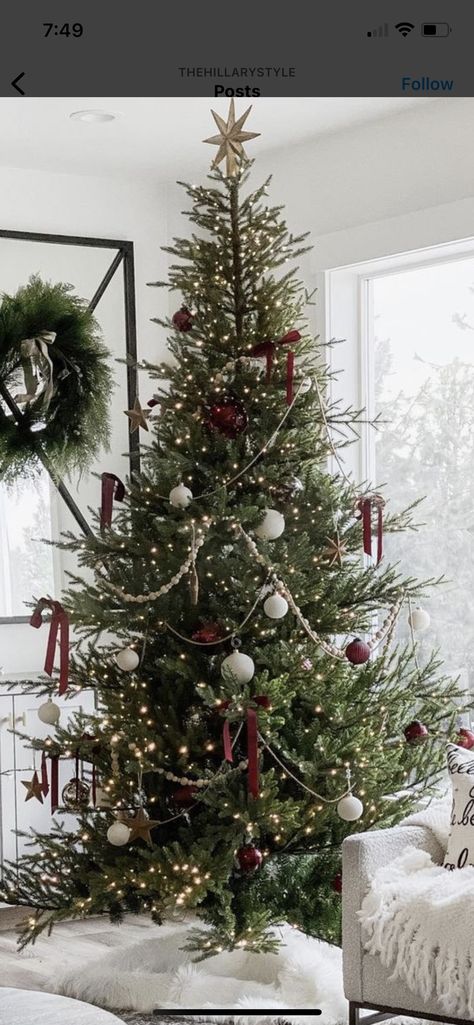 Deep Red And Green Christmas Tree, Moody Red Christmas Tree, Red Green Champagne Christmas Tree, Wild Christmas Tree, Brown Green Red Christmas Tree, Silver And Burgundy Christmas Tree, Pops Of Red Christmas Decor, Christmas Tree Maroon, Maroon And Gold Christmas Decor