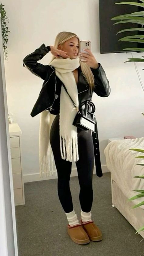 Melbourne Outfits, Chav Outfits, Women Winter Fashion, Modele Fitness, Look Legging, Looks Pinterest, Looks Country, Winter Fashion Outfits Casual, Cold Outfits