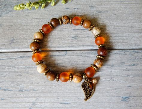 Handmade Bead Jewellery, Brown Autumn, Autumn Bracelet, Stretchy Beaded Bracelet, Orange Bracelet, Earthy Jewelry, Bracelets Handmade Diy, Leaf Bracelet, Diy Bracelet Designs