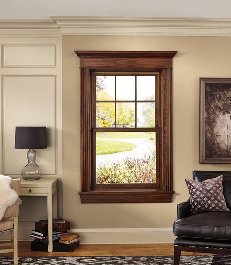 Window Trim Ideas Interior, Wood Window Trim, Wooden Window Design, Barn Windows, Interior Window Trim, Quilt Room, Wooden Window Frames, House Trim, Window Molding