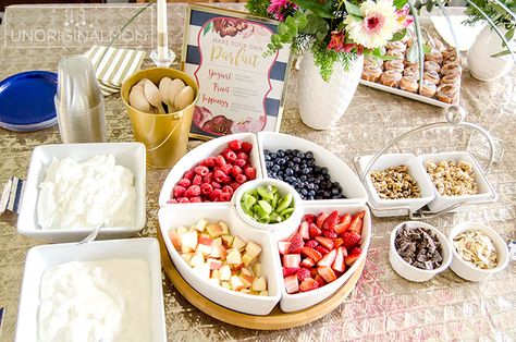 Yogurt Parfait Bar, Bridal Brunch Food, Parfait Bar, Baby Shower Brunch Food, Brunch Bar, Brunch Desserts, Brunch Decor, Yogurt Bar, Easy Brunch Recipes