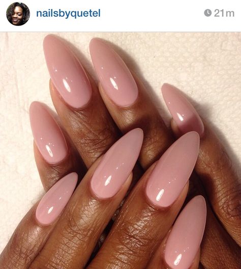 Gorgeous nails Pink Almond Nails Black Women, Plush Pink Nails, Nude Valentines Day Nails Almond, Blush French Tip Nails, Pale Pink Nails With Design, Mauve Almond Nails, Pinkish Nude Nails, Nude Pink Almond Nails, Nude Nails Black Women