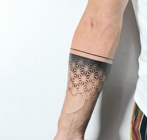 Ignite Your Inner Artisan with Tattoo Pattern  Where Art Meets Imagination. Geometric Tattoo Leg, Geometric Dotwork, Leg Band Tattoos, Geometric Tattoo Sleeve Designs, Geometric Tattoo Pattern, Men's Tattoos, Band Tattoos For Men, Tattoo Band, Cuff Tattoo