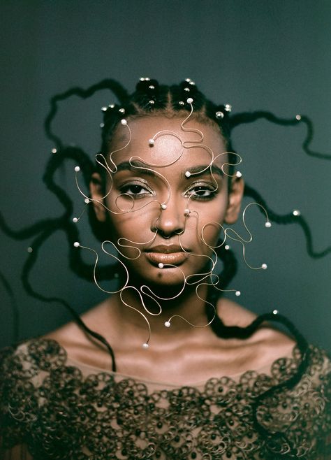 Instagram Face, Sculptural Jewelry, Editorial Hair, Face Jewellery, Colossal Art, Poses References, Arte Inspo, Hair Art, The Shape