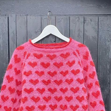 Marita Clementz YarnArt on Instagram: "All we need is love ❤️❤️❤️ This is my Hearts Sweater (Sizes: XS-3XL) I have made it for kids also “Hearts Kids Sweater” and “Hearts School Kids Sweater” (Sizes: 0-12 years) ❤️ Design: @maritaclementz You find the patterns on Ravelry. 🇸🇪 🇬🇧 🇫🇮 🇳🇴 🇩🇰 🇩🇪 🇪🇸 Sizes: XS-3XL and 0-12 years #knittersofig #colourfulknitting #strikkeinspiration #strik #tricot #colourfulknitwear #lavoroamaglia #strikketøj #mønsterstrik #mønsterstrikk #colourworkknitting #newknittingpattern #strandedknitting #strandedcolourwork #knitdesign #nordicknitlife #sticka #knittersgonnaknit #knittingdesign #igknitters #strikkegenser #strikkeinspo #sweaterknitting #colourworksweaters #kirjoneule #contemporaryknitwear #tejer #tricoter #neulottu #knitters" Heart Knitting Pattern, Contemporary Knitwear, All We Need Is Love, Work Sweaters, Knitted Heart, Heart Sweater, School Kids, Sweater Knitting Patterns, Heart For Kids