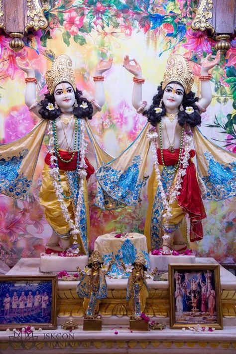 Shrimad Bhagwatam, Gour Nitai, Krishna Balaram, Gaura Nitai, Gaur Nitai, Iskcon Temple, Iskcon Vrindavan, Kali Puja, Hindu Statues