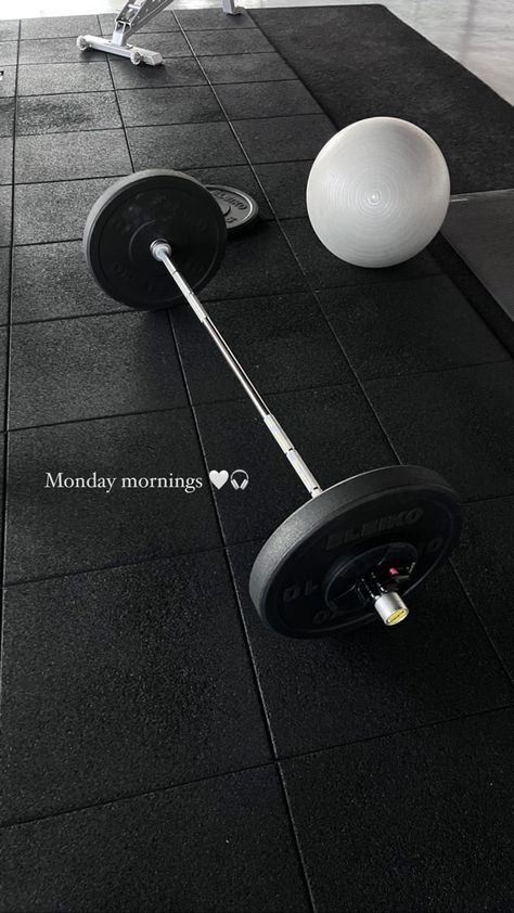 Gym Weights Aesthetic, Weights Aesthetic, Gym Motivation Wallpaper, Morning Gym, Workout Pics, Poster Sport, Gym Wallpaper, Fitness Vision Board, Gym Pictures