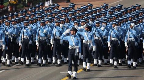 NDA coaching institute in Pune National Defence Academy Logo, Heroes Photos, Indian Armed Forces, Air Force Day, Student Images, National Defence Academy, Indian Defence, Student Exam, Army Images