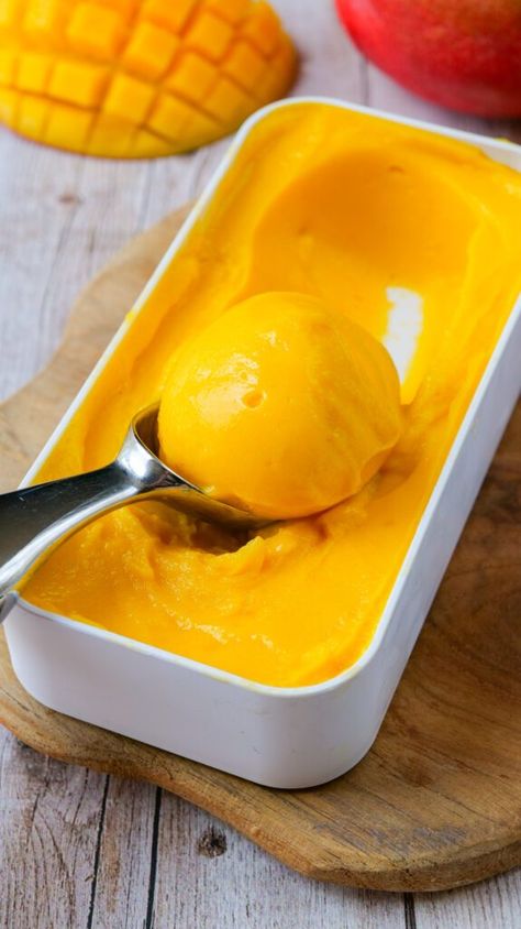 Homemade Coconut Ice Cream, Ice Cream Dessert Recipe, Mango Ice Cream Recipe, Buffalo Cauliflower Recipes, Healthy Popsicles, Best Brownie Recipe, Easy Ice Cream Recipe, Fruit Pops, Mango Cream