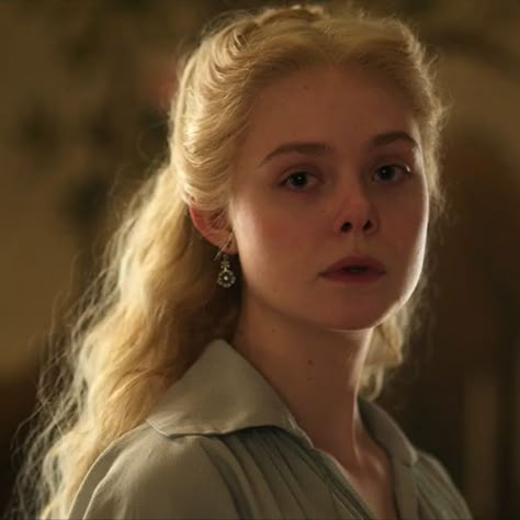 Targaryen Face Claim, Jane Gray, Catherine The Great, Fire And Blood, Blonde Guys, House Targaryen, House Of Dragons, Elle Fanning, Creative Portraits