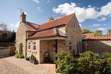 British Cottage, Self Catering Cottages, Cottage Exterior, Luxury Cottage, Farm Cottage, Beautiful Cottages, Cottage Interiors, Stone Cottage, Stone Houses