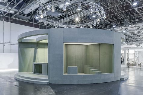 . Fair Stand, Exhibition Booth Design, Exhibition Booth, Design District, Exhibition Stand, Shop Interiors, The Exhibition, Booth Design, Pop Up Store