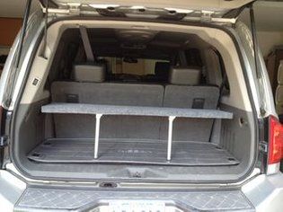 Picture of Popping Up the Shelf Trunk Shelf, Suv Trunk Organization, Suv Storage, Layering Carpet, Car Organization Diy, Locker Shelves, Office Organizing, Anime Diy, Shelf Diy