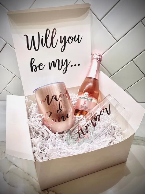 Bridesmaid Proposal Box Wine Tumbler Proposal Maid of Honor | Etsy Will You Br My Bridesmaid Ideas, Would You Be My Bridesmaid, Ask Bridesmaids To Be In Wedding, Bridesmaid Proposal Ideas, Bridesmaid Proposal Diy, Box Wine, Box Bridesmaid, Asking Bridesmaids, Bridesmaid Boxes