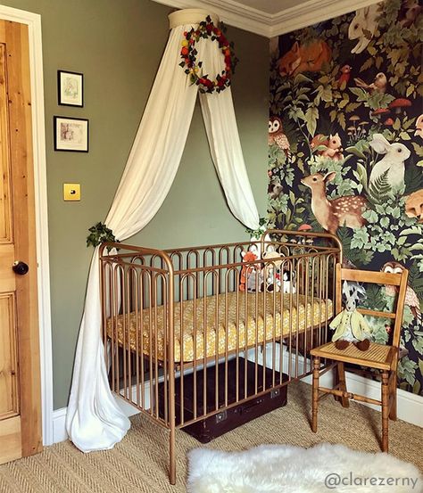 Cottage Nursery, Wildlife Wallpaper, Baby Nursery Inspiration, Girl Nursery Themes, Baby Room Themes, Chic Nursery, Nursery Closet, Nursery Room Design