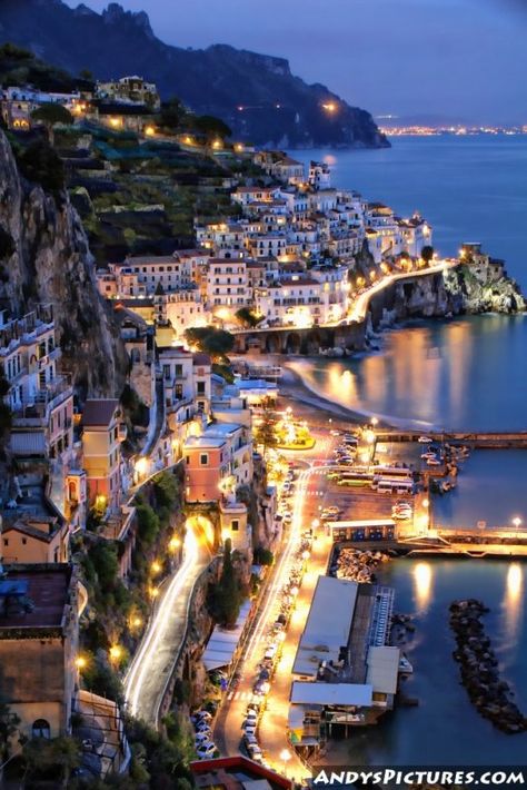 Sorrento Italia, Sorrento Italy, Holiday Places, Dubrovnik, Sorrento, Positano, Pretty Places, Dream Destinations, Amalfi Coast