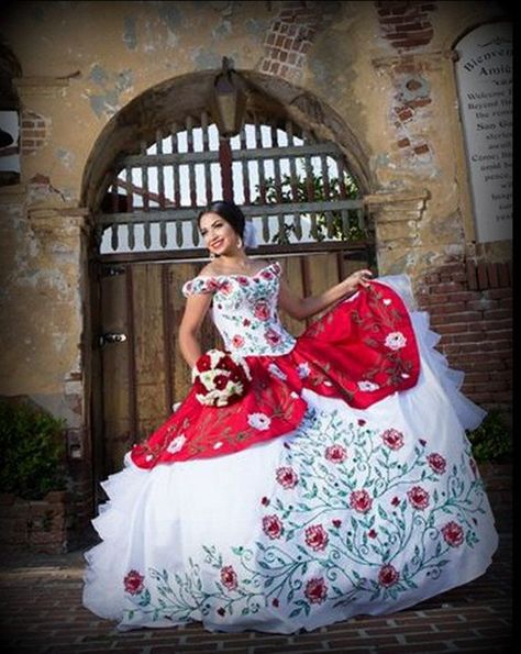 Mexican quinceañera. Charra Inspired Quinceañera Luxurious Bow Multilayered  . Mexican Quinceanera Dress. Quince Dress. Vestido Mexicano Ugly Quinceanera Dresses, Mexican Style Wedding Dress, Gown Ruffles, Quinceanera Dresses Mexican, Quinceanera Gowns, Dresses Organza, Quinceanera Dresses Black, Vestido Charro, Mexican Quinceanera