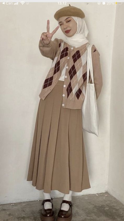 Outfit Vintage Hijab, Vintage Hijab, Ootd Vintage, Muslimah Outfit, Muslim Outfits Casual, Hijabi Fashion Casual, Cute Modest Outfits, Hijabi Outfits Casual, Outfit Vintage